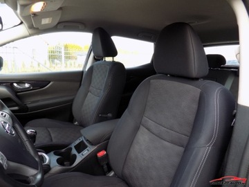 Nissan Qashqai II Crossover 1.2 DIG-T 115KM 2014 Nissan Qashqai Navi Kamera LineAssist Parkdistance 1.2 Benzyna 116KM, zdjęcie 15