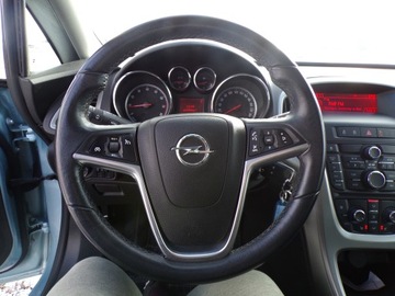 Opel Astra J Hatchback 5d 1.4 Twinport ECOTEC 100KM 2010 OPEL ASTRA J 1,4 BENZ 116000 TYS KM AUTO Z NIEMIEC, zdjęcie 13