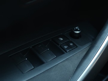 Toyota Corolla XII Sedan 1.8 Hybrid 122KM 2021 Toyota Corolla 1.8 Hybrid, Salon Polska, zdjęcie 17