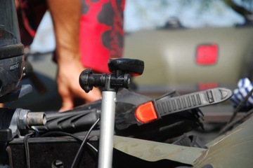 Монтаж датчика Монтаж датчика гидролокатора 300 мм