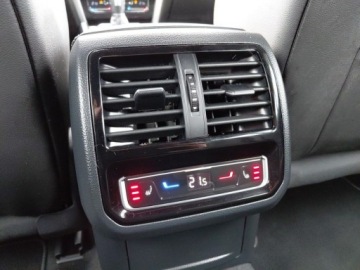 Volkswagen Arteon Fastback Facelifting 2.0 TSI 190KM 2022 Volkswagen Arteon Shooting Brake R-Line 2,0 TSI 190KM DSG Serwis ASO F, zdjęcie 14