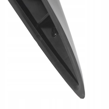 Универсальная накладка на автомобильный бампер.