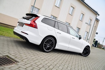 Volvo V60 II  2022 V60 __SUPER PEDANTYCZNY STAN__KUBEŁKOWE FOTELE, zdjęcie 17