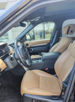 Land Rover Discovery V Terenowy Facelifting 3.0D I6 249KM 2023 Land Rover Discovery Discovery MY23.5 3.0D I6 249 PS AWD Auto R-Dynamic SE, zdjęcie 1