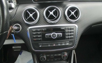 Mercedes Klasa A W176 Hatchback 5d 2.1 220 CDI BlueEFFICIENCY 170KM 2015 Mercedes-Benz Klasa A 2.1 Diesel 170KM, zdjęcie 20