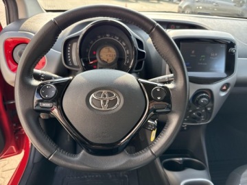 Toyota Aygo II Hatchback 3d Facelifting 1.0 VVT-i 72KM 2019 Toyota Aygo 1.0 VVT-i X-play II (2014-) 1.0 VVT-i, zdjęcie 13