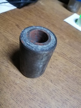 Tuleja zawieszenia skrzyni biegów JELCZ.