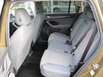 Skoda Kodiaq II 2025 Skoda Kodiaq Selection 2.0 TSI 4x4 204 KM HAK, GOTÓWKA LEASING NAJEM SKODY, zdjęcie 7