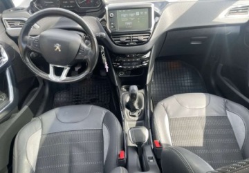 Peugeot 2008 I SUV 1.2 PureTech 82KM 2015 Peugeot 2008 Allure Panorama Navi Serwis Zadbany 1-wlasc Polecam Doposaz, zdjęcie 4