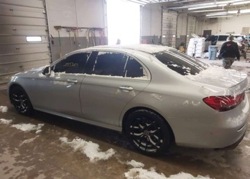 Mercedes Klasa E W213 Kombi Facelifting 2.0 E300 258KM 2021 Mercedes-Benz Klasa E MERCEDES-BENZ E 350 4MATIC 2.0 Benzyna 259KM, zdjęcie 5