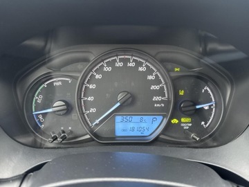 Toyota Yaris III Hatchback 5d Facelifting 2017 1.5 Hybrid 100KM 2020 Toyota Yaris Hybrid 100 Active III (2011-2019) Toy, zdjęcie 12