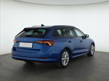 Skoda Octavia IV Scout 1.5 TSI ACT 150KM 2021 Skoda Octavia 1.5 TSI, Salon Polska, Klima, zdjęcie 4