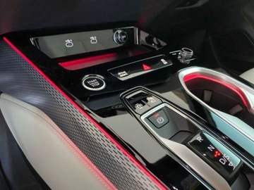 Audi A6 C8 Limousine Facelifting 2.0 40 TDI 204KM 2025 AUDI A6 TDI quattro S line Sedan (204KM) 2025, zdjęcie 12