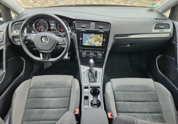 Volkswagen Golf VII Hatchback 3d Facelifting 1.5 TSI ACT 150KM 2017 Volkswagen Golf DSG, 1.5 Benzyna 150KM, Polecam 1.5 Benzyna 150KM, zdjęcie 32