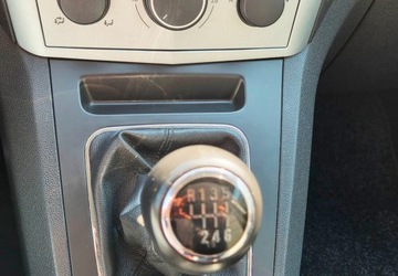 Opel Zafira B 1.9 CDTI ECOTEC 120KM 2006 Opel Zafira 1,9 Diesel 120 km 7- osobowy 1.9 Diesel 120KM, zdjęcie 16