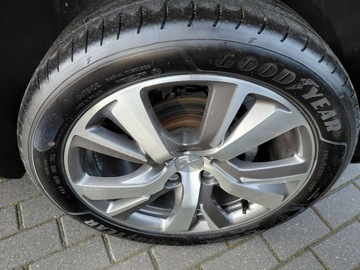 Peugeot 2008 I SUV Facelifting 1.2 PureTech 110KM 2018 Peugeot 2008 Automat Panorama Kamera Navi Sensor Alu 1.2 Benzyna 110KM, zdjęcie 7