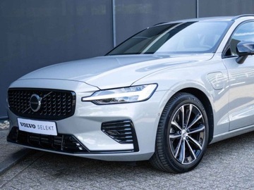 Volvo V60 II  2025 VOLVO V60 T6 AWD Plug-In Hybrid Plus Dark Combi 2.0 (398KM) 2025, zdjęcie 11