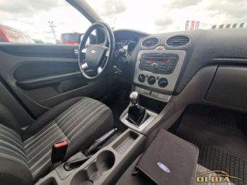 Ford Focus II Coupe-Cabriolet 1.6 Duratec 16V 100KM 2011 Ford Focus 1.6 16V , Klimatyzacja ,Srowadzony z Niemiec 1.6 Benzyna 101KM, zdjęcie 4