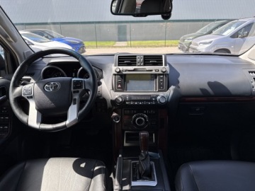 Toyota Land Cruiser VI MPV Faceliting 2.8 D-4D 177KM 2016 Toyota Land Cruiser LC 2.8 D-4D Invincible VI (201, zdjęcie 8