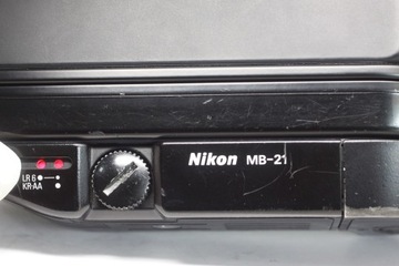Nikon F4S 35mm SLR Film Camera Body Only DP-20 MB-21 Battery Grip