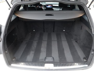 Mercedes Klasa C W205 Kombi Facelifting 2.0 220d 194KM 2021 Mercedes C C 220 d, 191 KM, Automat, Skóra, Navi, zdjęcie 13