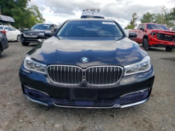 BMW Seria 7 G11-G12 2016 BMW Seria 7 750XI 2016 4.4l 4.4 Benzyna 445KM, zdjęcie 5