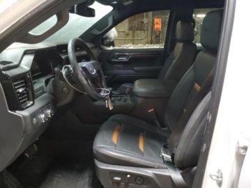  GMC Sierra K1500 AT4, 4x4, V8, od ubezpieczalni 6.2 Benzyna 420KM, zdjęcie 6