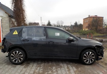 Volkswagen Golf VIII Hatchback 1.0 eTSI mHEV 110KM 2023 Volkswagen Golf Okazja Hybryda 110KM, zdjęcie 15