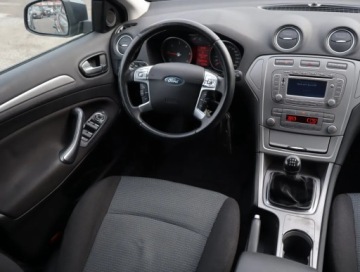 Ford Mondeo IV Kombi 1.8 Duratorq TDCi 125KM 2008 Ford Mondeo 1.8 TDCi, Klima, Klimatronic, zdjęcie 6