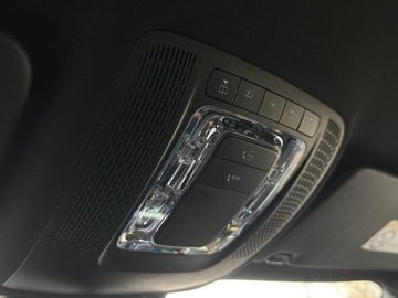 Mercedes GLB SUV 2.0 200d 150KM 2021 Mercedes-Benz GLB 200, zdjęcie 22