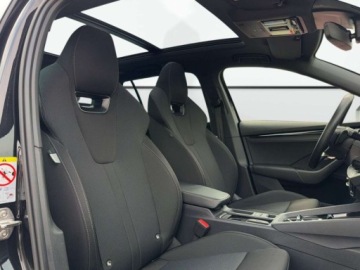 Skoda Octavia IV Kombi 2.0 TDI 150KM 2022 Skoda Octavia Sportline, DCC, Head-Up, Matrix, Keyless 2.0 Diesel 150KM, zdjęcie 16