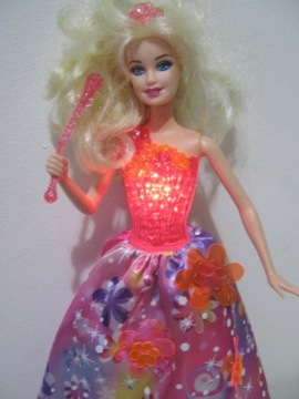 BARBIE LALKA SUPER MATTEL SPIEWA J.POLSKI SWIECI