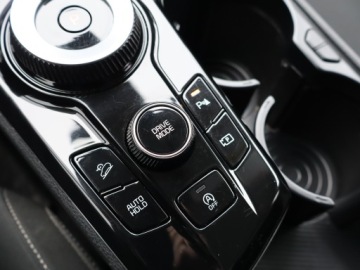 Kia Sportage V SUV 1.6 T-GDI MHEV 180KM 2022 Kia Sportage 1.6 T-GDI MHEV, Salon Polska, zdjęcie 19