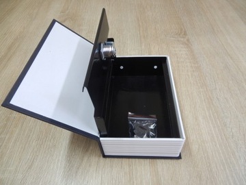 Sejf Kasetka Schowek na pieniądze Książka KLUCZYK