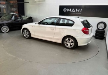BMW Seria 1 E81/E87 Hatchback 5d E87 1.6 116i 122KM 2008 BMW Seria 1 Klima Alu Benzyna Zamiana Gwarancja Raty 1.6 Benzyna 122KM, zdjęcie 5