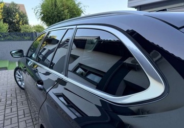 BMW Seria 5 G30-G31 Touring Facelifting 2.0 520i 184KM 2021 BMW Seria 5 BMW Seria 5 520i Touring Luxury Line 2.0 Benzyna 184KM, zdjęcie 18