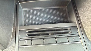 Volkswagen Touran II 2.0 TDI 140KM 2015 Volkswagen Touran Raty 2.0 tdi DSG-Automat Navi Caly w fabrycznym lakierze, zdjęcie 35