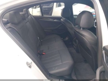 BMW Seria 5 G30-G31 2021 BMW Seria 5 530i 2021 2.0l 2.0 Benzyna 248KM, zdjęcie 13