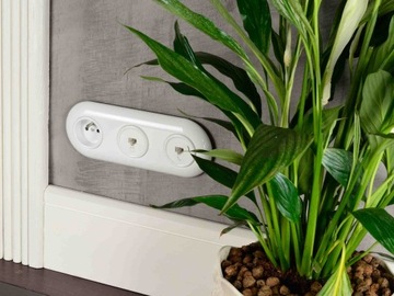 РОЗЕТКА ЛОФТ РЕТРО ВИНТАЖ 230В С ШТЫРЬКОМ, БЕЛАЯ JLM