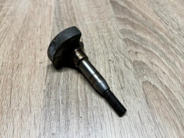 КОЛЕНВАЛ STIGA 8000