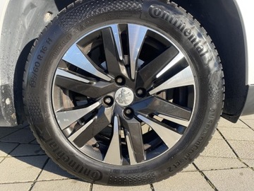 Peugeot 2008 I SUV Facelifting 1.2 PureTech 82KM 2018 Peugeot 2008 ! Nawigacja ! Tempomat ! Klimatyzacja, zdjęcie 9