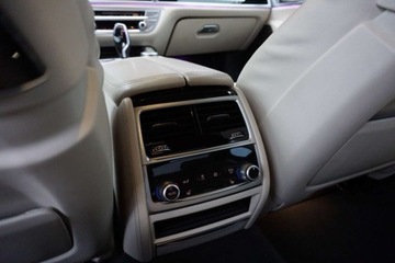 BMW Seria 7 G11-G12 Sedan 750d 400KM 2019 BMW Seria 7 Folia xDrive 750d TouchCommand klimatyzacja 4stref. FV23, zdjęcie 12