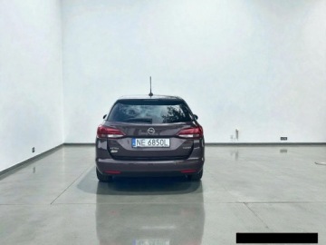Opel Astra K Sports Tourer 1.4 Turbo 125KM 2017 Opel Astra K 1.4 125KM 2017r Pierwszy Właściciel Serwisowany ASO Gwarancja, zdjęcie 3