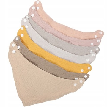 Регулируемые маленькие нагрудники для детского питания.