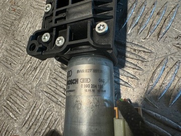 AUDI A4 B9 8W VZPĚRA/TLAKOVAČ KRYT PRAVÝ 8W9827852A