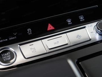 Audi Q8 SUV 3.0 50 TDI 286KM 2025 AUDI Q8 TDI quattro S line Suv 3.0 (286KM) 2025, zdjęcie 9