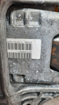SLOUPEC VOLANT UZAMČENÍ VOLVO XC70 II 07-16R