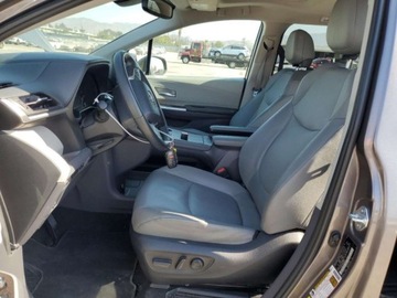 Toyota Sienna III 2022 Toyota Sienna Xle 2022 2.5l 2.5 Hybryda 245KM, zdjęcie 7