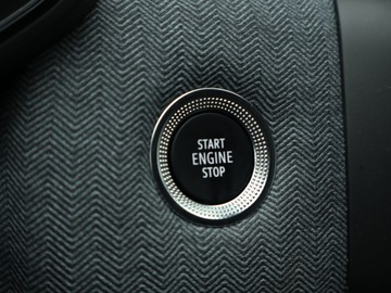 Renault Clio V Hatchback 5d Facelifting 1.0 TCe 90KM 2024 Renault Clio 1.0 TCe, Salon Polska, 1. Właściciel, zdjęcie 17