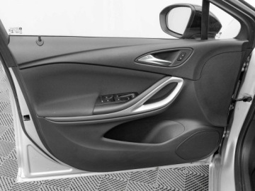 Opel Astra K Sportstourer Facelifting 1.2 Turbo 130KM 2021 Opel Astra GD1V004#1.2 T Edition Cz.park 2 stref, zdjęcie 10